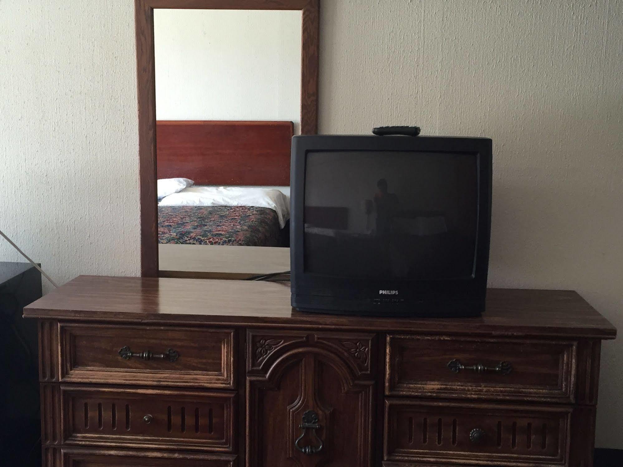 Daniel Boone Motor Inn Pikeville Esterno foto